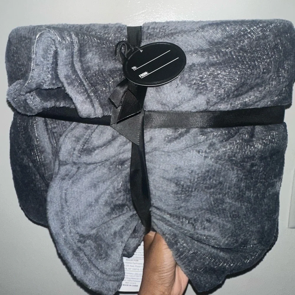 Atley James 3 piece comfort set